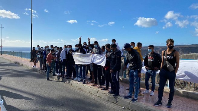 Inmigrantes se manifiestan en Gran Canaria para pedir «ir a Madrid o a Barcelona»