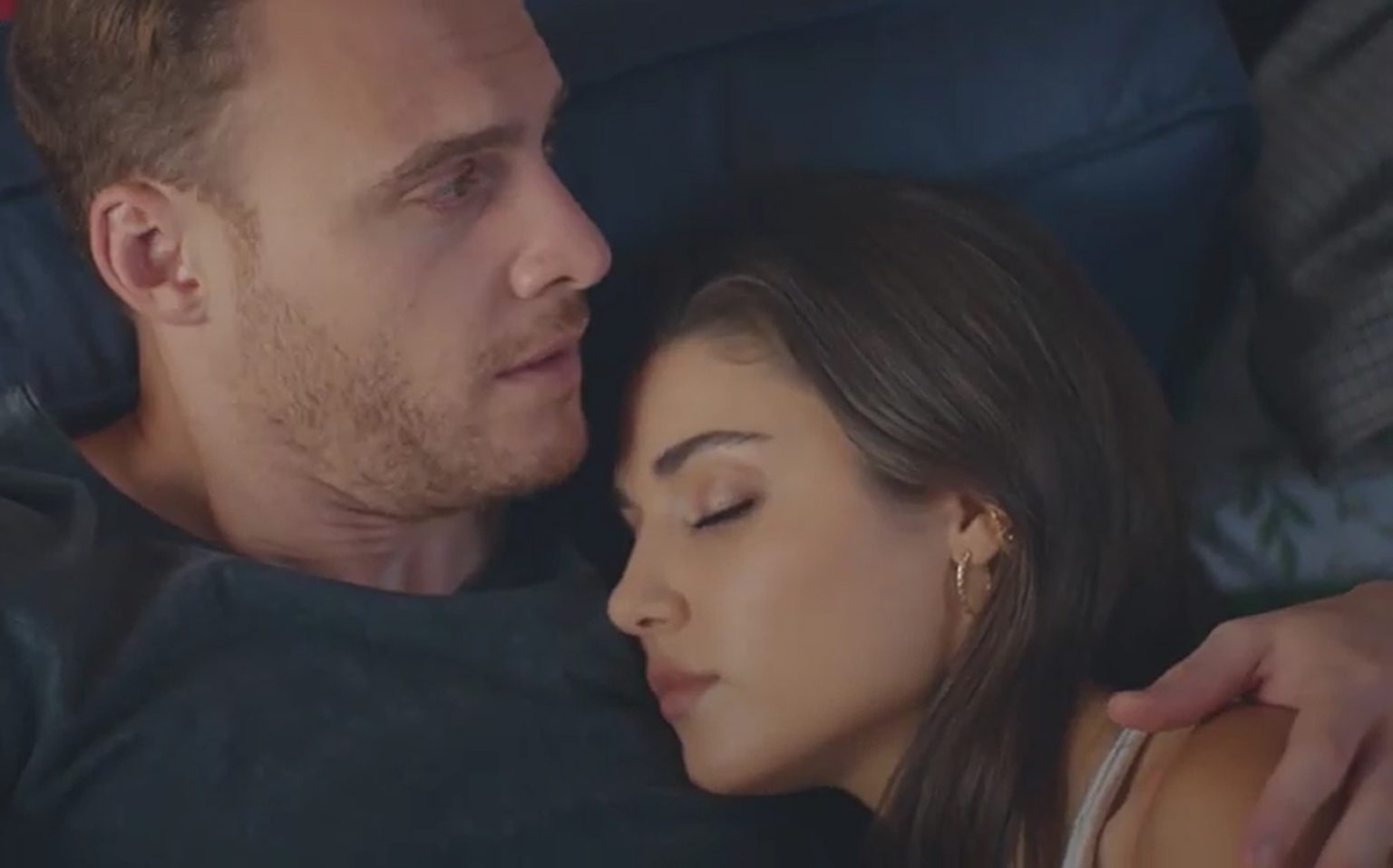 Love Is In The Air Capítulos Completos En Español Love is in the air, capítulo 35: Serkan besa a Eda y le pide que no se vaya