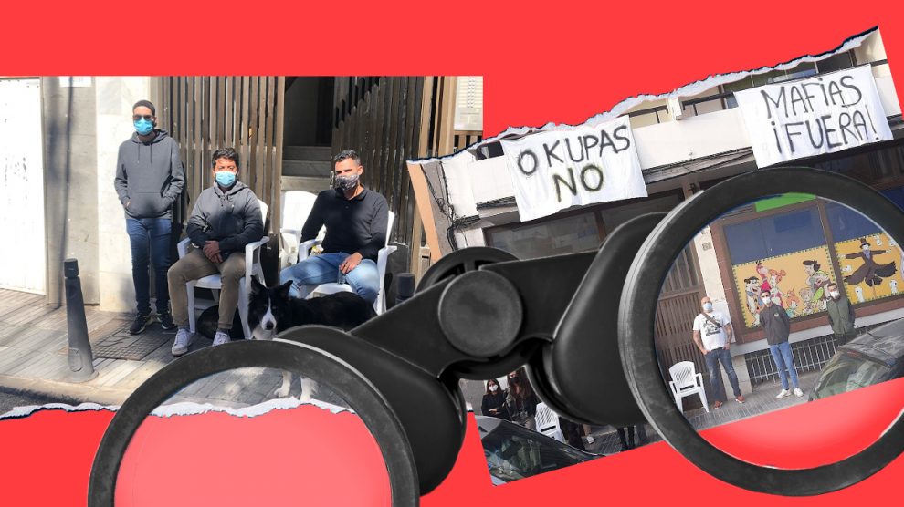 Toda una familia vigila un edificio de su propiedad en Las Palmas para evitar que lo okupen.