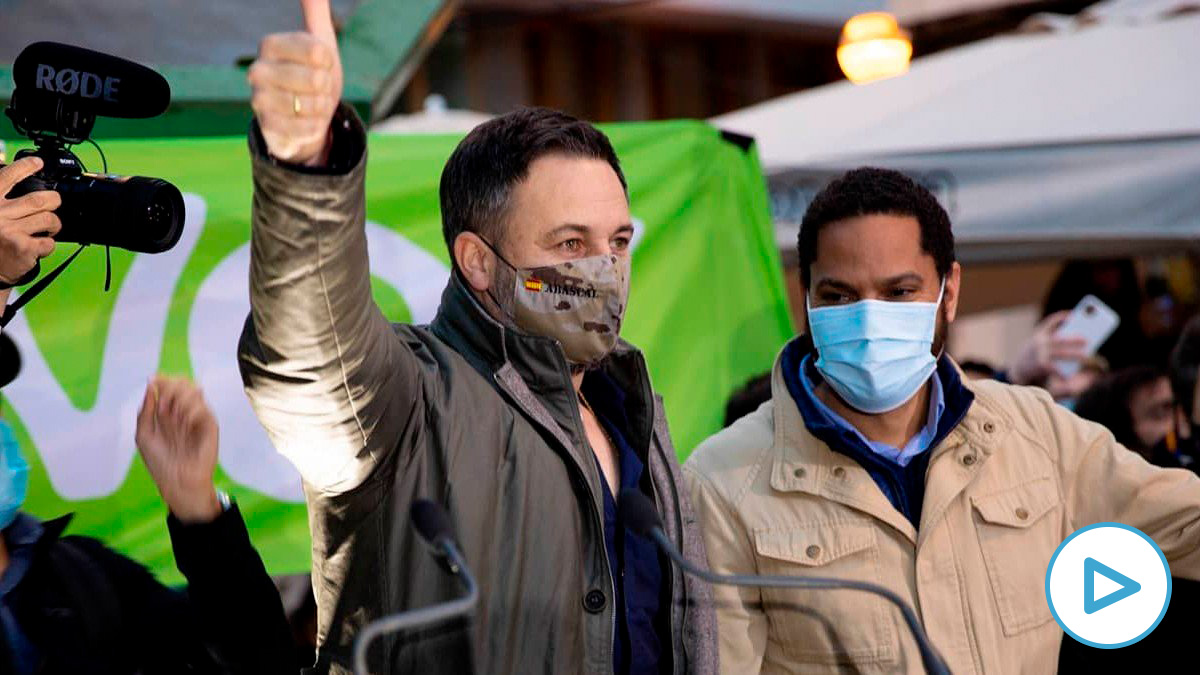 Santiago Abascal e Ignacio Garriga en un acto de la campaña del 14-F. (Foto: Vox)