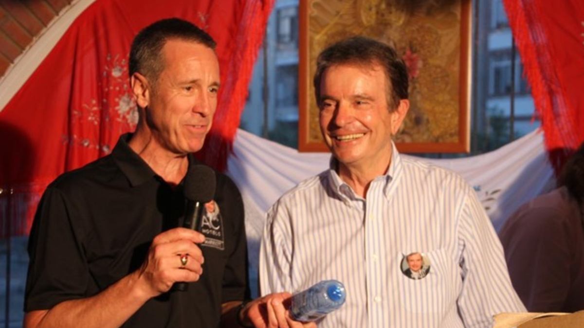 Arne Sorenson (izquierda) junto a Antonio Catalán