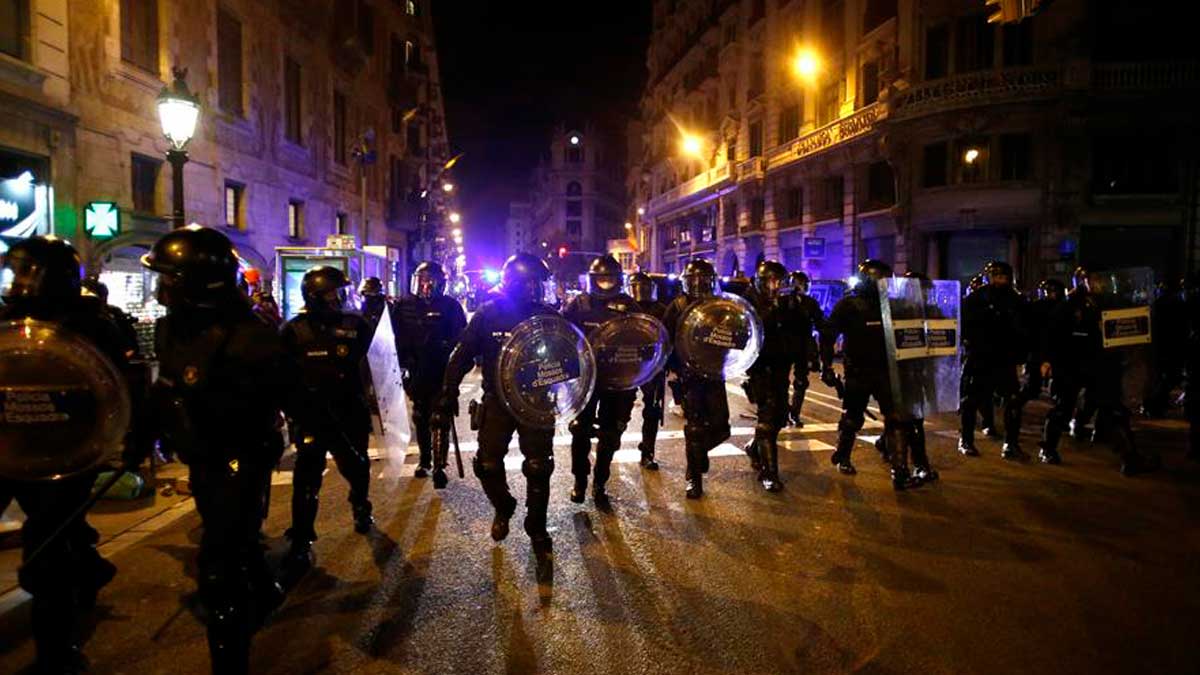 Manifestación en Barcelona por Pablo Hasél.