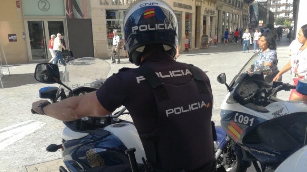 Agente de la Policía Nacional.