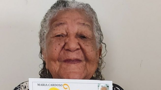 Una mujer de 101 años manda su curriculum para encontrar trabajo