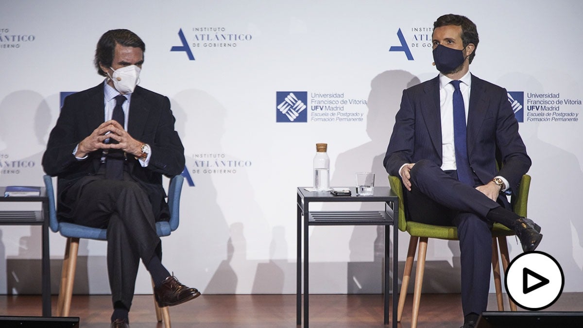 José María Aznar y Pablo Casado, en la Universidad Francisco de Vitoria