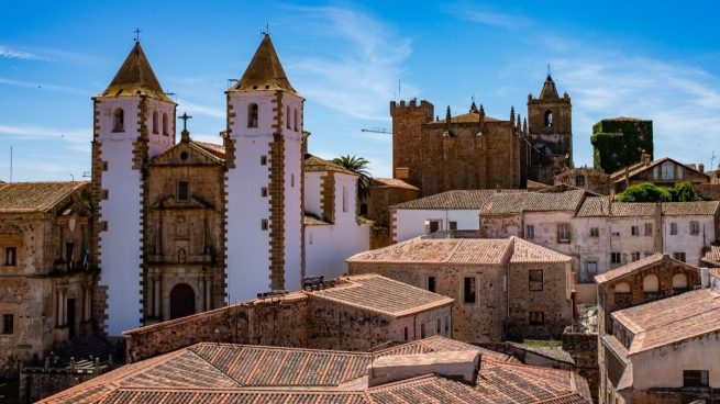 Medidas Semana Santa 2021 en Extremadura: cierre perimetral, toque de queda y restricciones