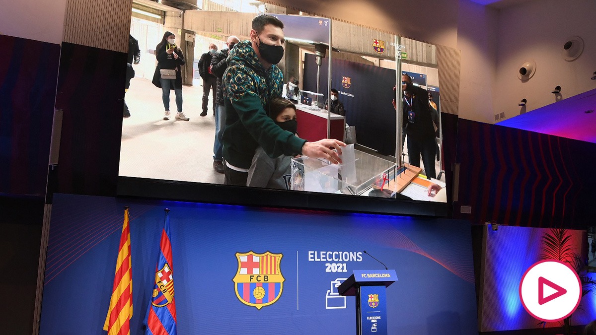 Leo Messi vota en las elecciones al Barcelona.