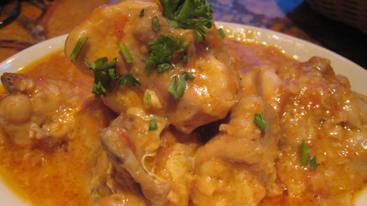 Pollo, receta en salsa de mango y curry