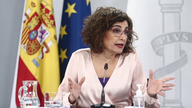 La ministra de Hacienda dejará a España con el mayor déficit de la Unión Europea