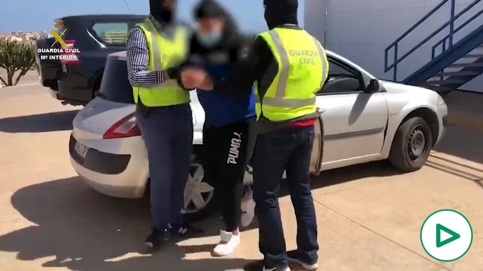 La Guardia civil detiene a un yihadista en Melilla.