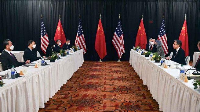 China y Estados Unidos protagonizan un cruce de acusaciones en su primera cumbre de alto nivel