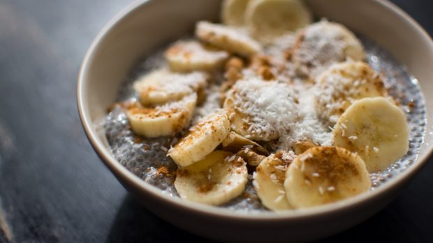 Chía pudding de piña colada y plátano