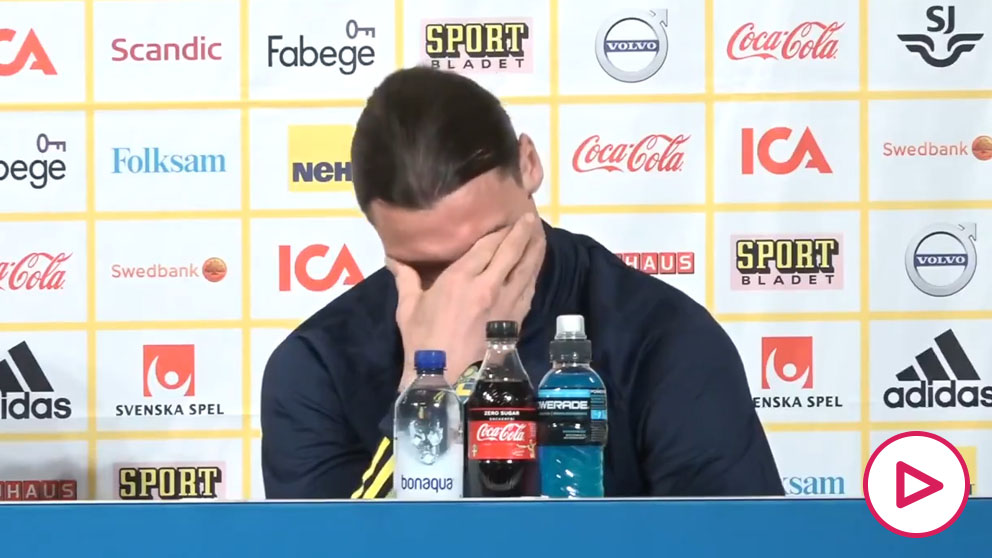 Ibrahimovic rompe a llorar en su regreso a la selección sueca.