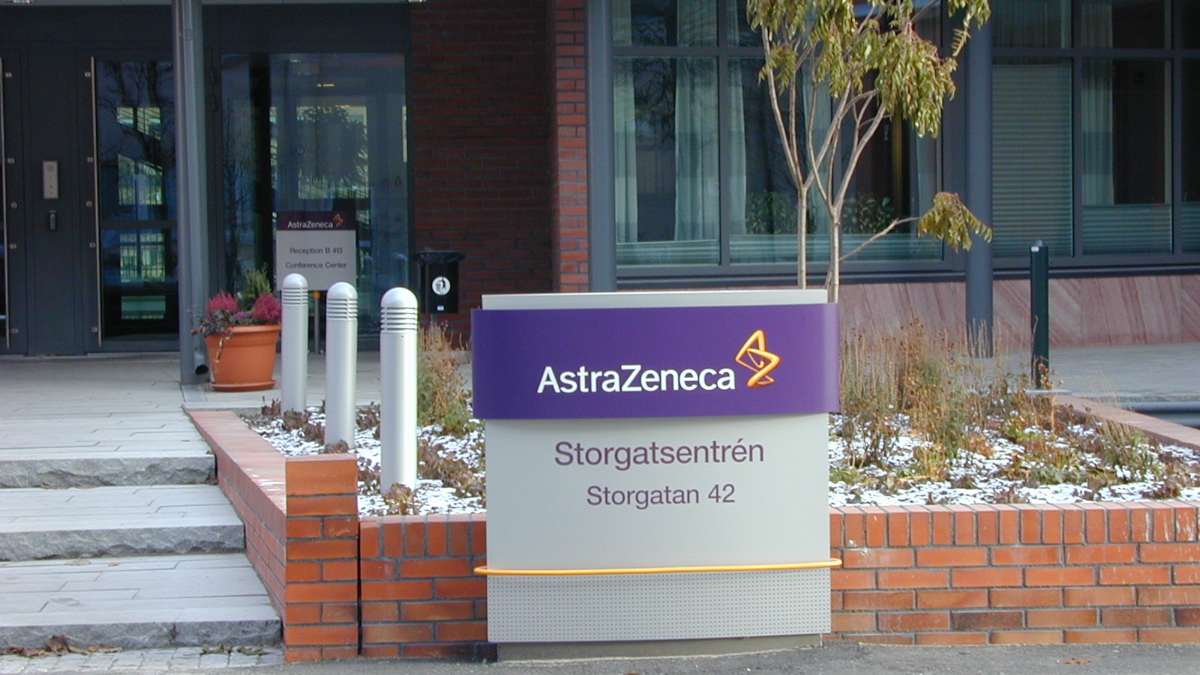 AstraZeneca afirma que su vacuna es 79% efectiva