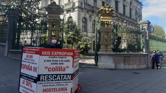 Barbón a un hostelero que pide ayudas: «Yo no debería estar en Asturias, sino en Madrid con Adriana Lastra»
