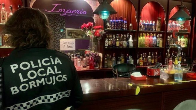 La Policía caza a 87 personas en un local de intercambio de parejas en Sevilla