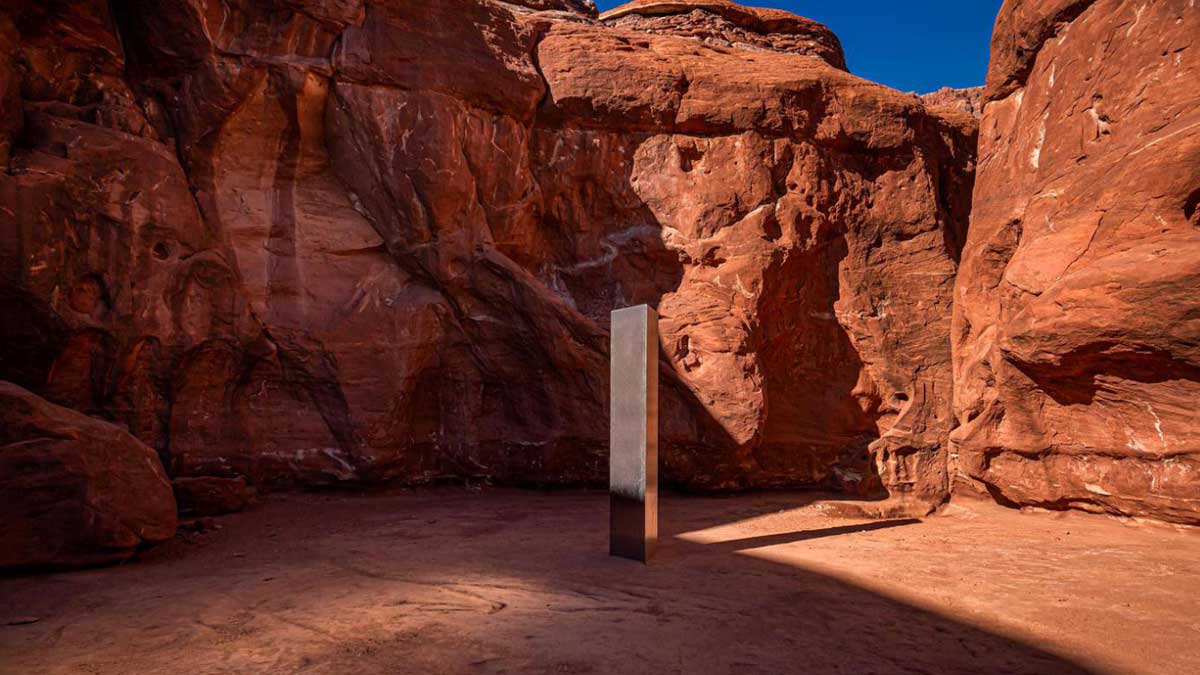 El monolito metálico que apareció en medio de la nada en el desierto de Utah (EEUU).