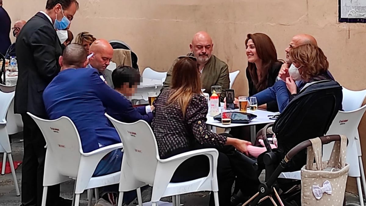 Susana Díaz incumple las medidas anti Covid en Sevilla.