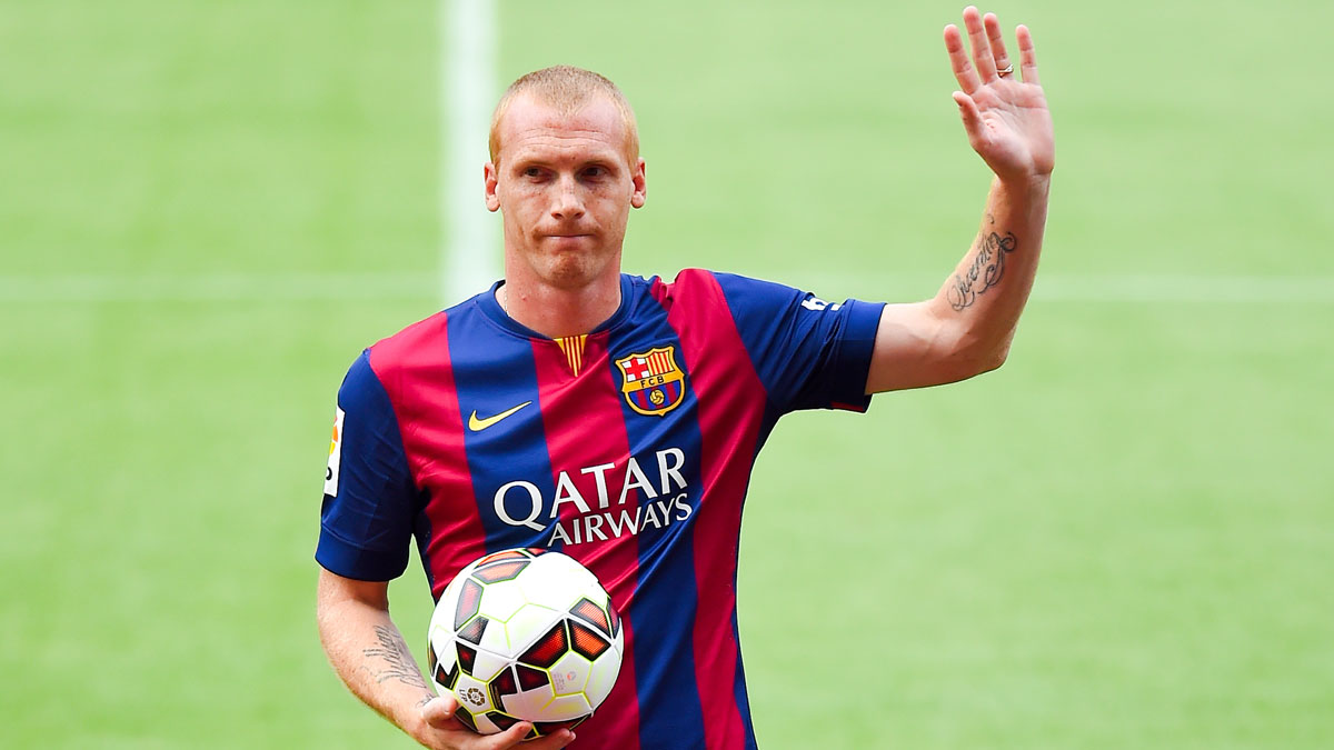 Mathieu, en su presentación como nuevo jugador del Barcelona en 2014 (Getty)