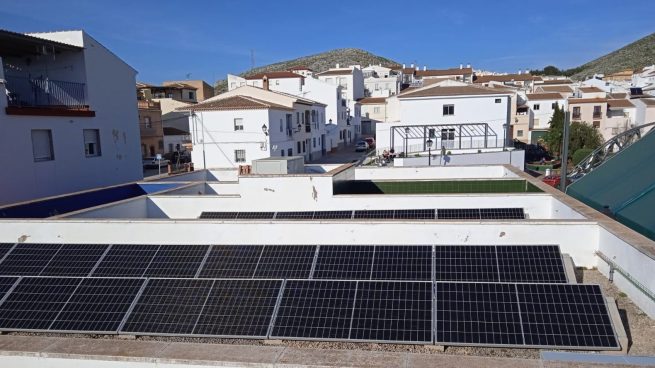 Endesa implanta un proyecto de transición energética en los pueblos donde construye sus plantas renovables