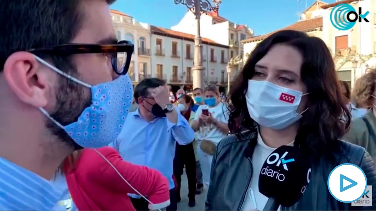 Isabel Díaz Ayuso atiende a OKDIARIO en Alcalá de Henares.