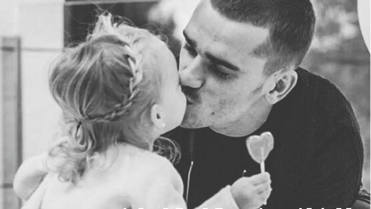 Antoine Griezmann con su hija Mia. (Instagram)