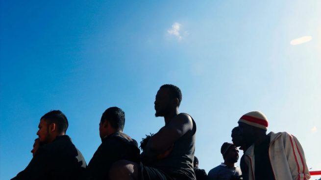 Llegan en patera 14 inmigrantes de origen subsahariano: trasladados al puerto de Algeciras (Cádiz)