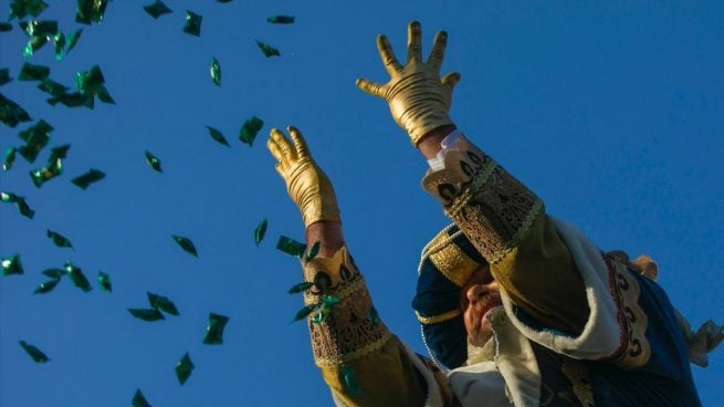 EL TSJA da la razón a la mujer que quedó tuerta por el impacto de un caramelo en la cabalgata de Reyes