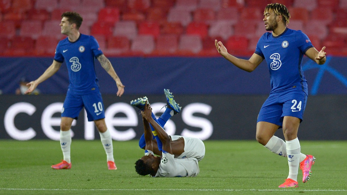 El Chelsea logra el pase a semifinales ante el Oporto. (AFP)