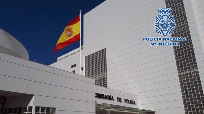 Una mujer asesina a puñaladas a su pareja de 18 años en Motril (Granada): la homicida reconoce el crimen