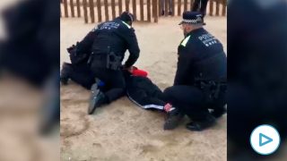 policía detención mena