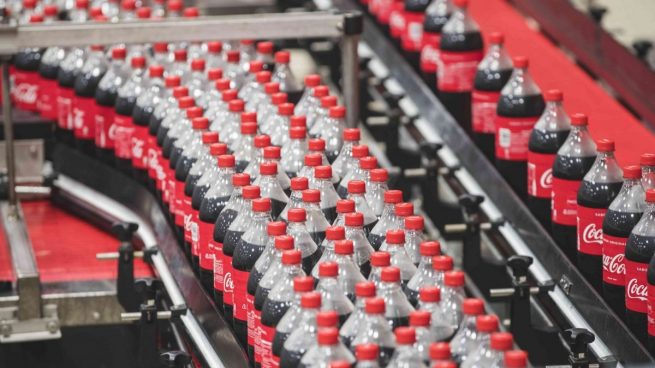Coca-Cola reduce un 19% su beneficio en el primer trimestre pero eleva un 4,9% las ventas