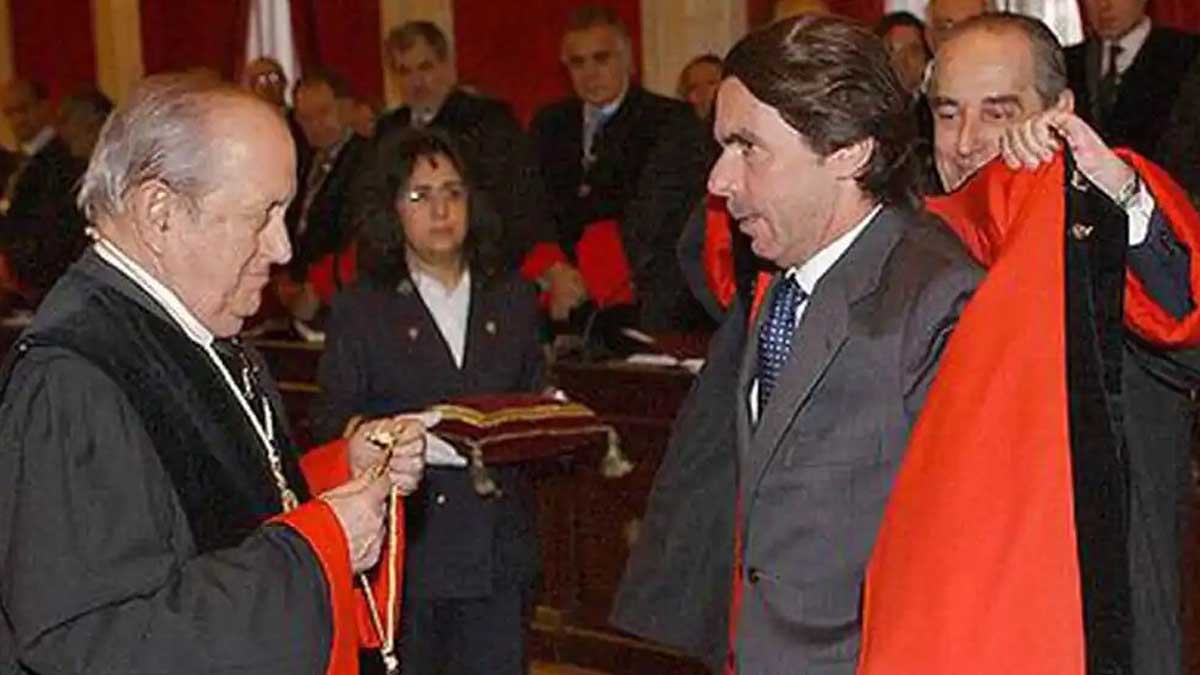 Puig de la Bellacasa junto a José María Aznar. Foto: EFE