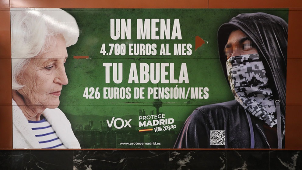 El cartel de Vox sobre los menas en las elecciones del 4-M.
