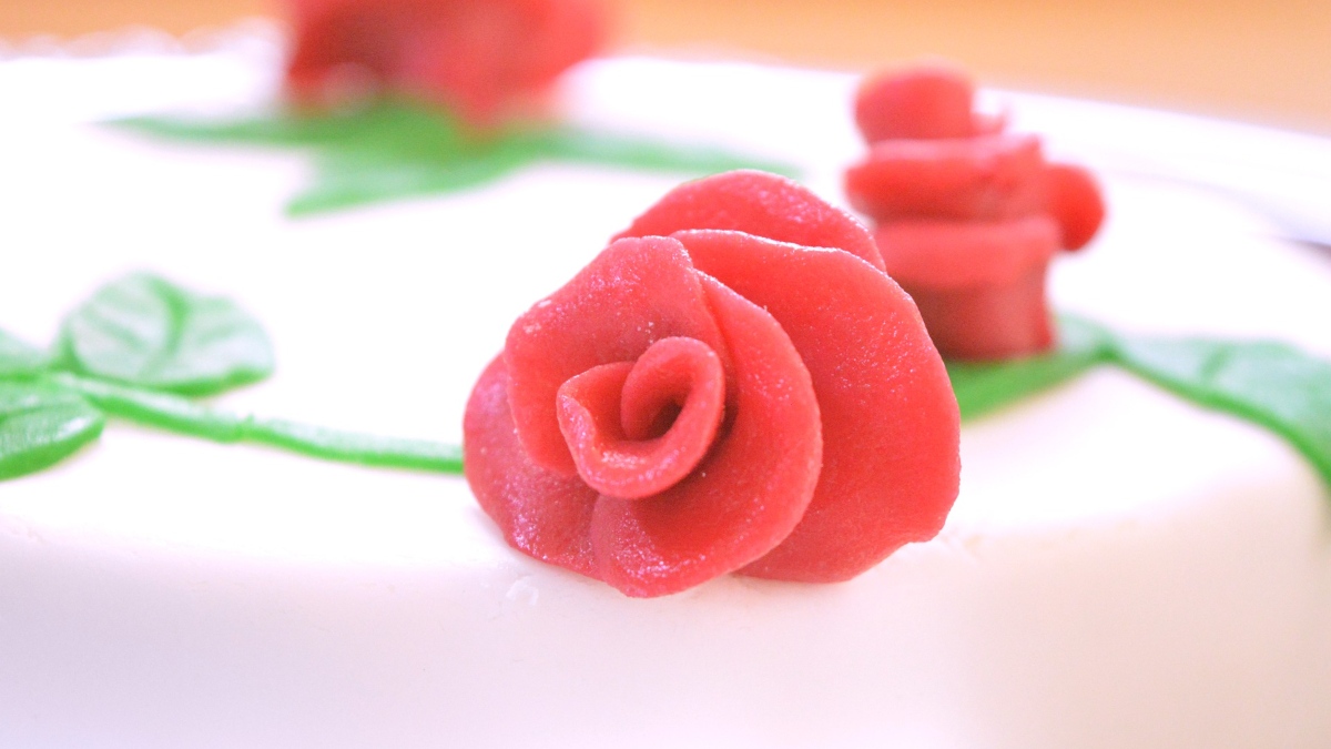 Rosas de azúcar, receta para celebrar Sant Jordi 2021