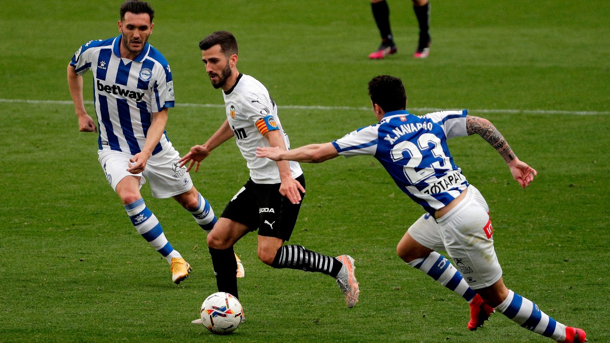 Valencia y Alavés empatan en Mestalla. (EFE)