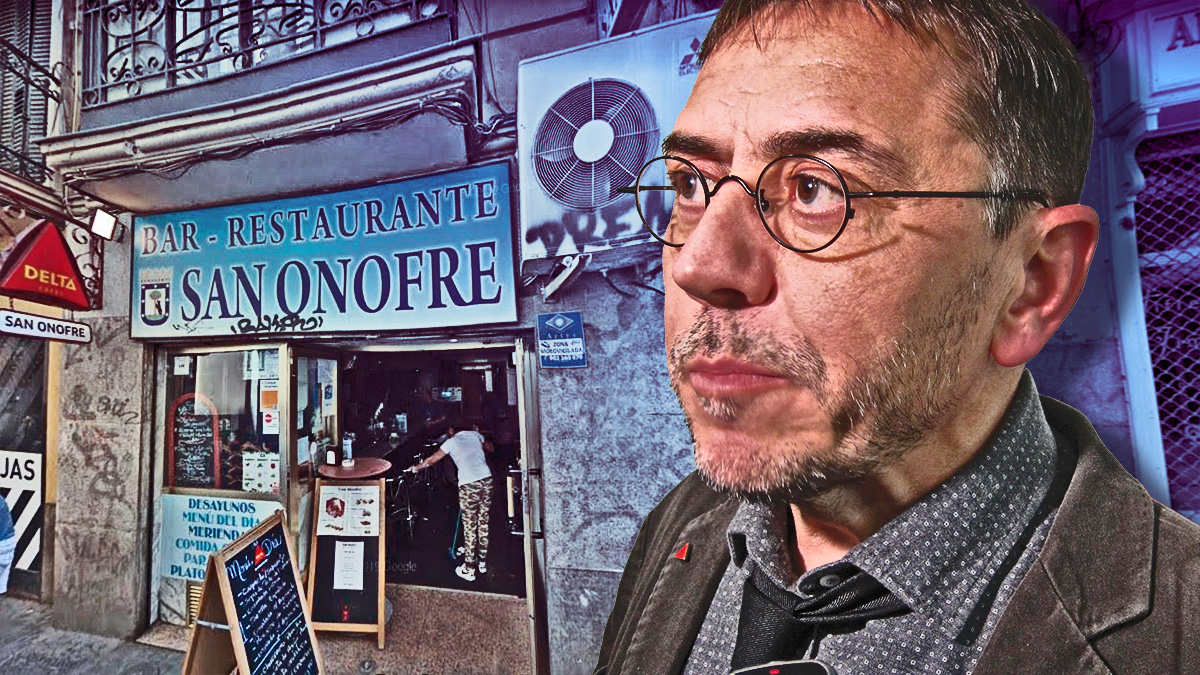 Juan Carlos Monedero y el bar restaurante San Onofre en el centro de Madrid.