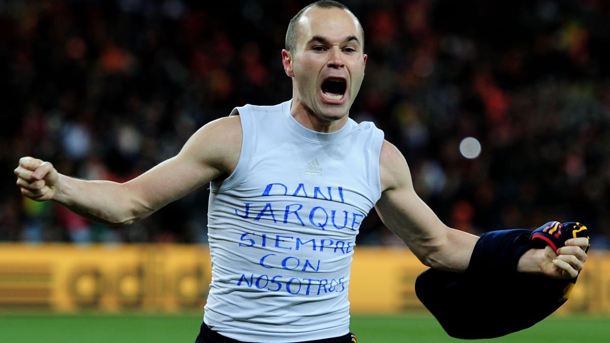 Iniesta celebra el gol que dio a España el Mundial de Sudáfrica. (Getty)