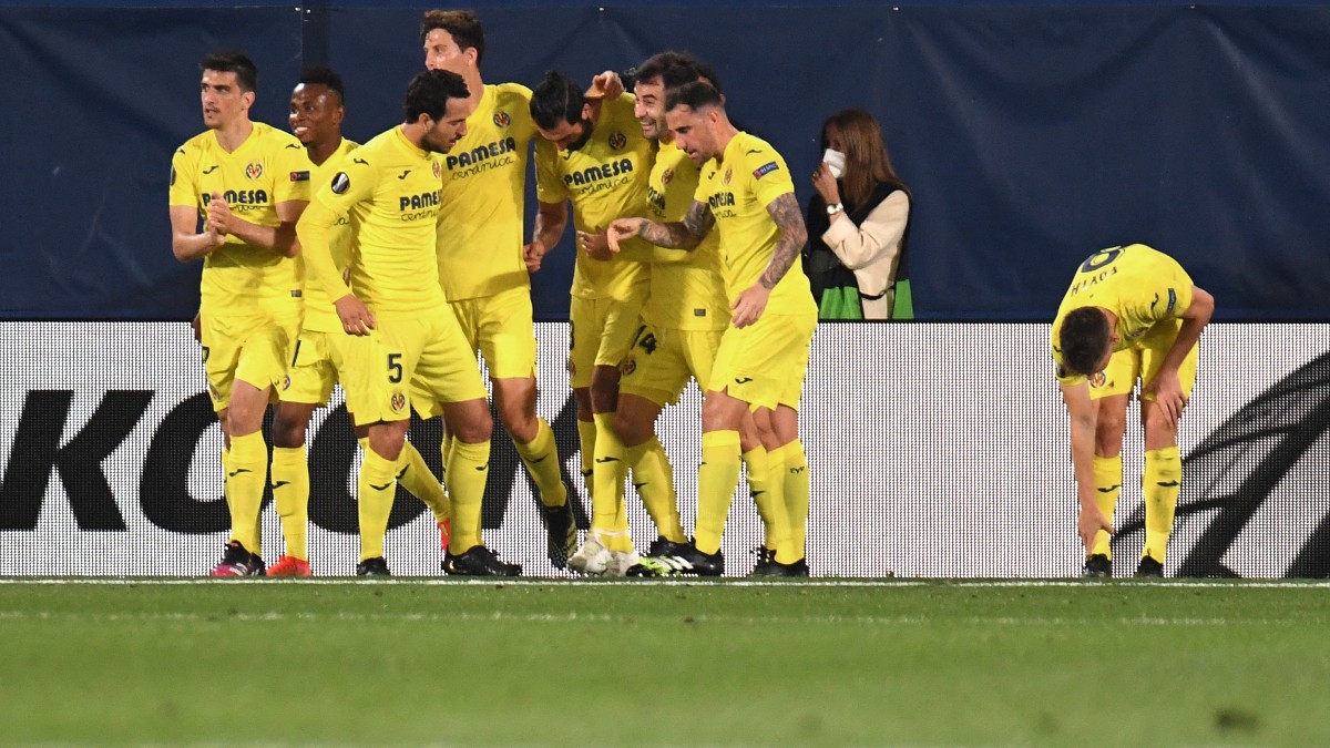 Los jugadores del Villarreal celebran un gol. (AFP)