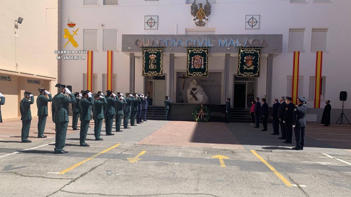Málaga.- La Guardia Civil homenajea a agentes fallecidos en la conmemoración del 177 aniversario de su fundación