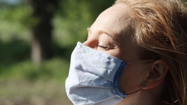 Cuándo podremos quitarnos la mascarilla al aire libre en España