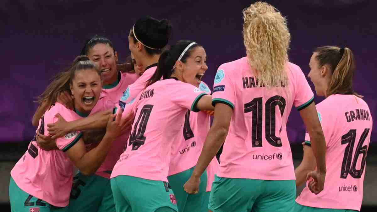 Las jugadoras del Barcelona Femenino celebran un gol en la final de la Champions frente al Chelsea. (AFP)