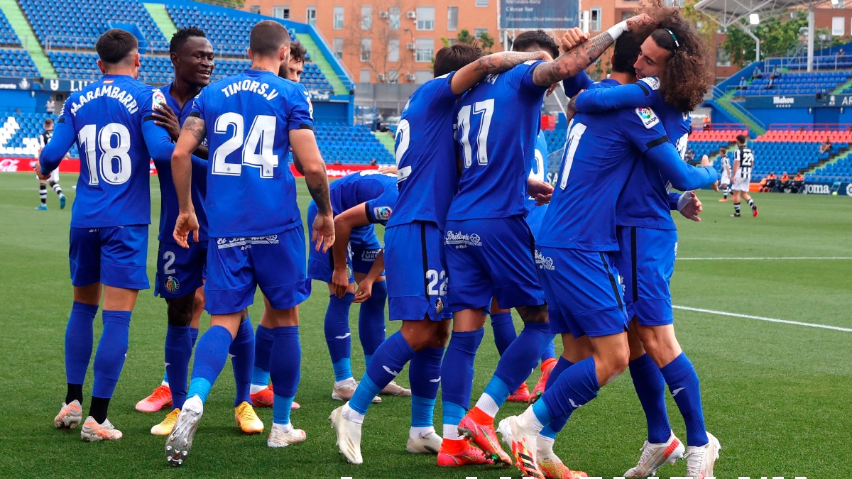Los jugadores del Getafe celebran un gol. (EFE)