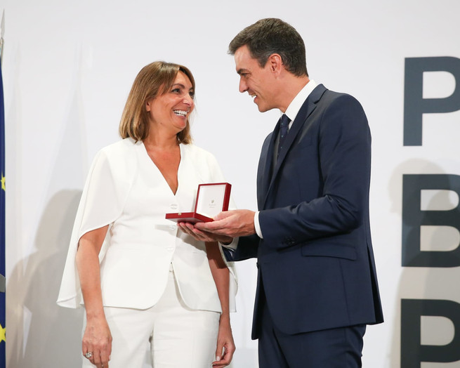 Hélène Davo y Pedro Sánchez.