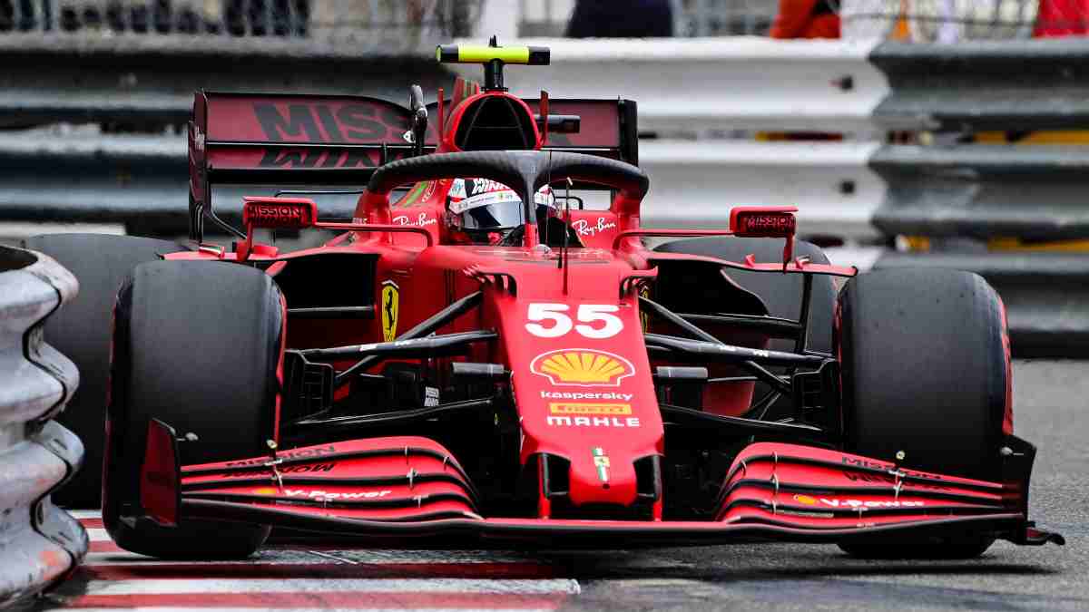 Carlos Sainz durante la sesión de clasificación del Gran Premio de Mónaco. (AFP)