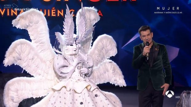 Mask Singer: Ángel sorprendió con sus pistas en la primera gala 