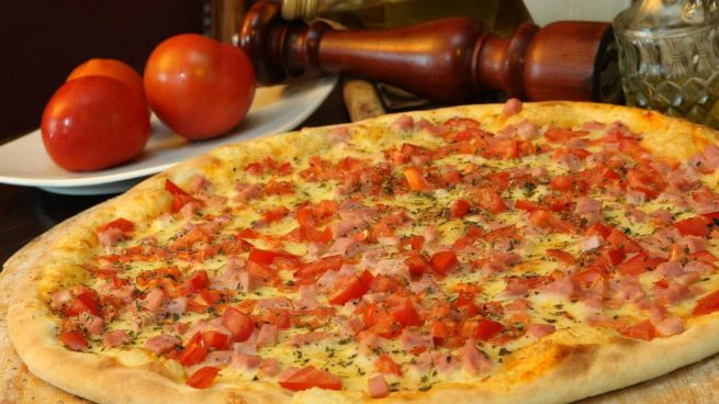 Pizza amatriciana, receta casera Pizza-amatriciana-receta-casera-1-655x368