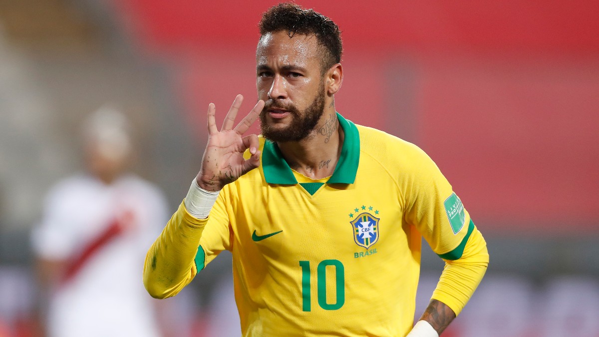 Neymar celebra un gol con Brasil. (Getty)