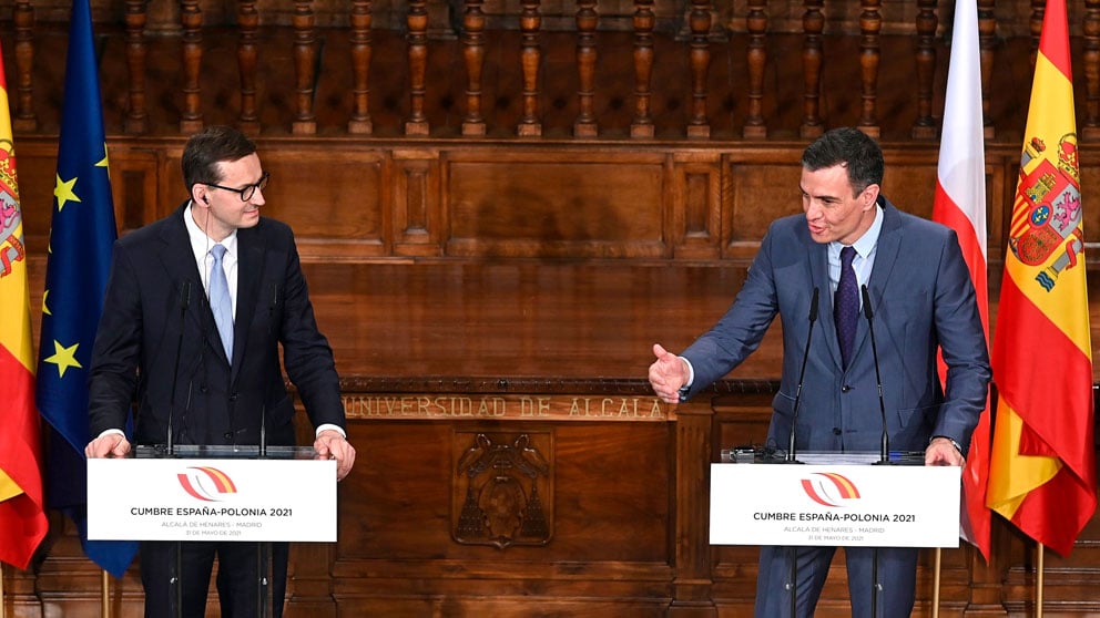 Pedro Sánchez en rueda de prensa con su homólogo polaco, Mateusz Morawiecki