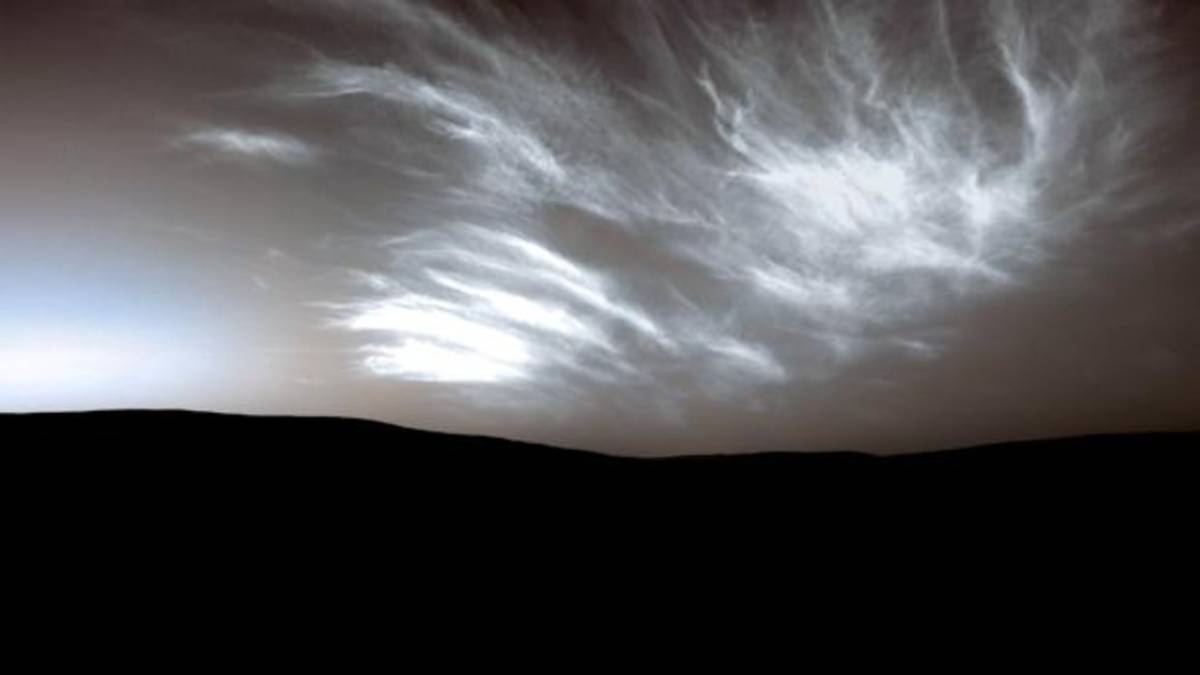 Extrañas nubes en Marte